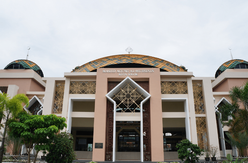 Masjid Agung Al-Muhsinin Solok