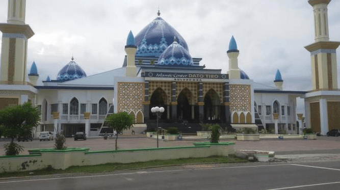 Masjid Islamic Center Dato Tiro Bulukumba