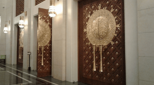 interior Masjid Agung Al-Falah Tanah Bumbu Kalimantan Selatan