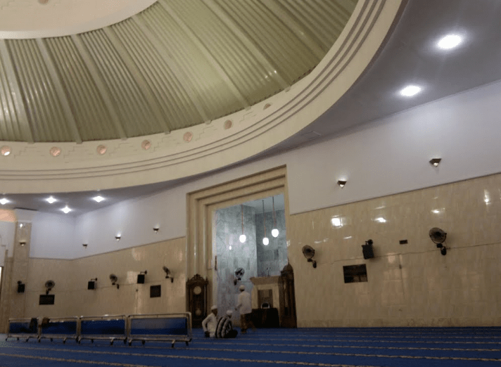 interior Masjid Agung At-Taqwa Kota Bengkulu