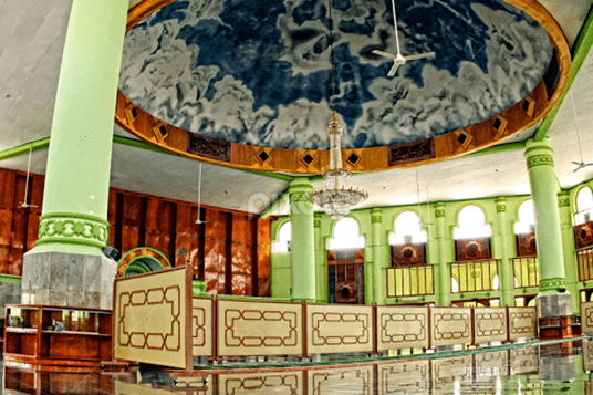 interior Masjid Agung Sumber – Kabupaten Cirebon