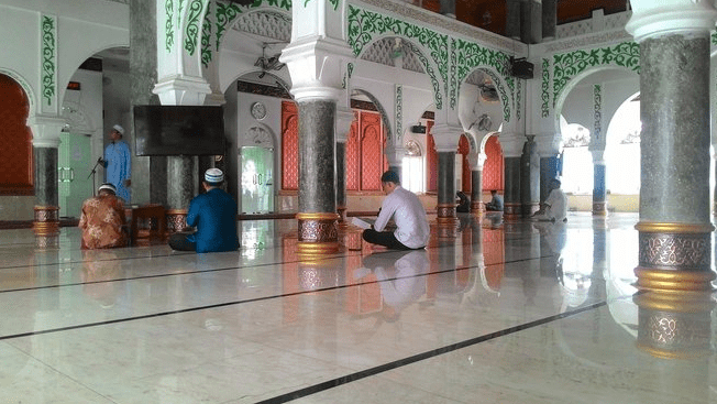 interior Masjid Baitul A’la Lilmujahidin – Masjid Beras Segenggam – Pidie, Aceh