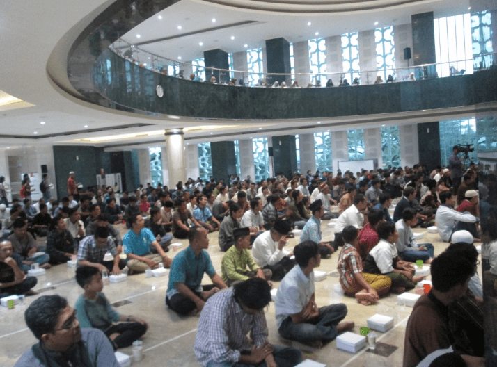 interior Masjid Islamic Center Ahmad Dahlan Yogyakarta