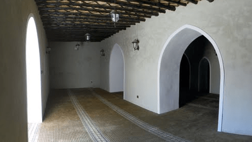 interior Masjid Jawatha, Al-Kilabiyah, Saudi Arabia