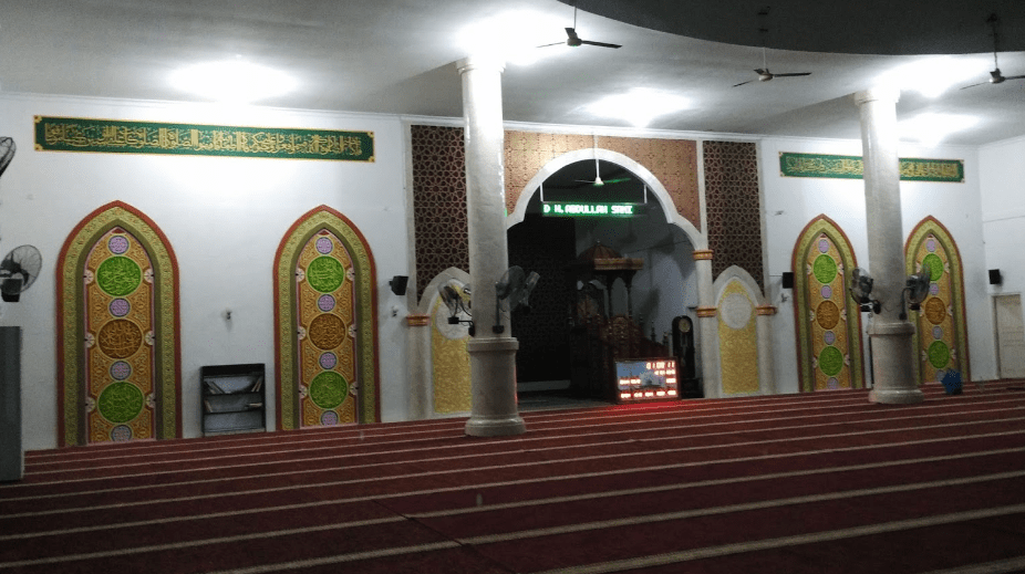 interior Masjid Raya Al-Muttaqin Pangkalan, Kerinci