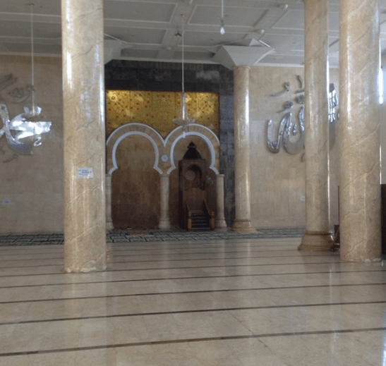 interior masjid agung at-taqwa