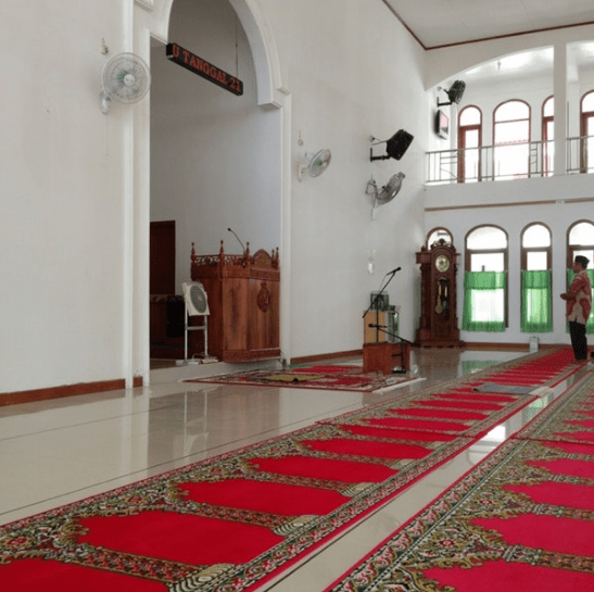 interior masjid agung jabal rahmah