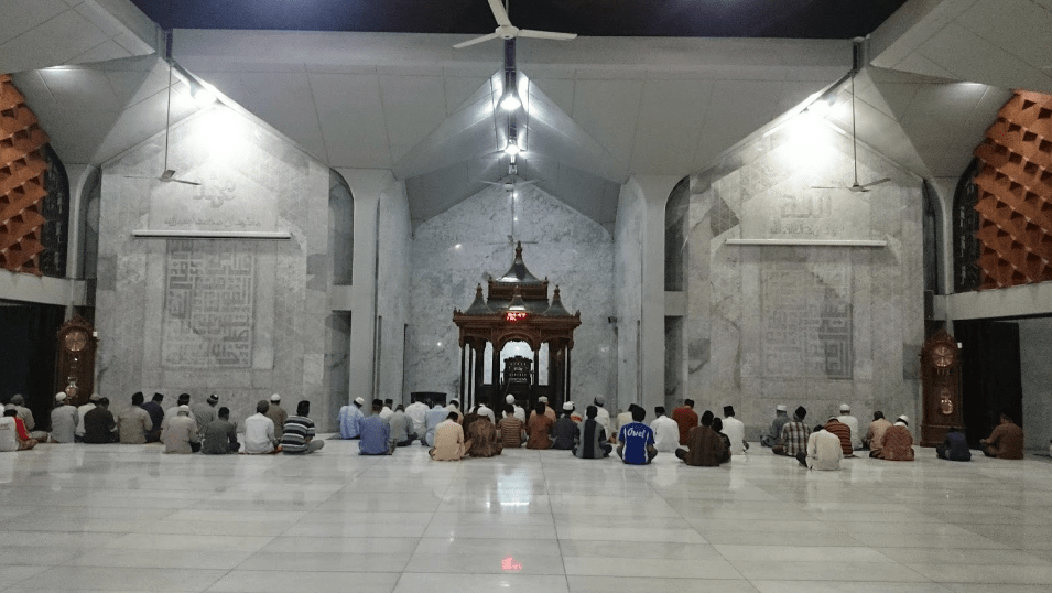 interior masjid agung pati