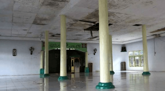 interior masjid jami nanga pinoh