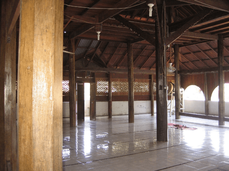 interior masjid pucuk krueng