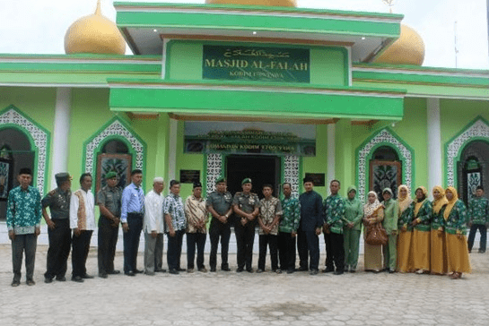 masjid agung al falah