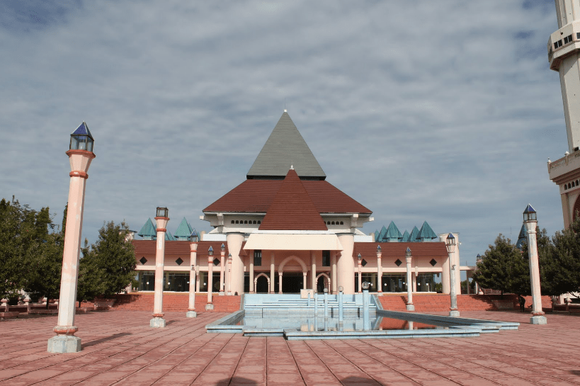 masjid agung annur