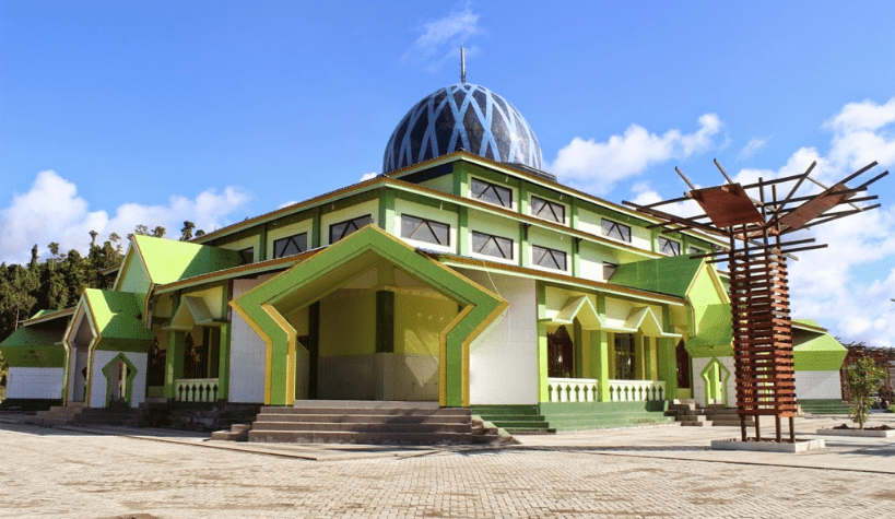 masjid agung waisa raja ampat.