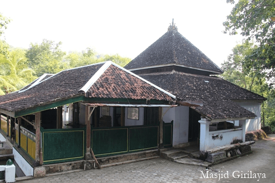 masjid giriloyo