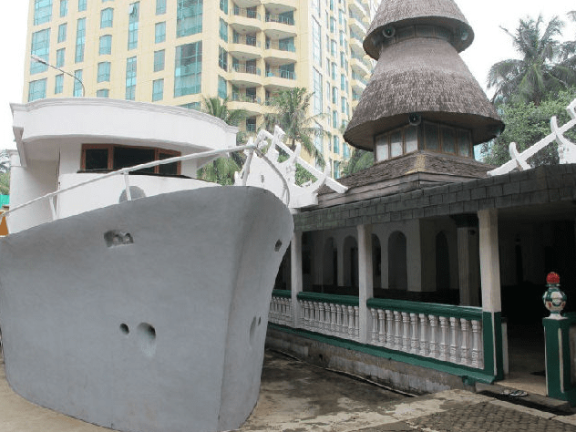 masjid perahu
