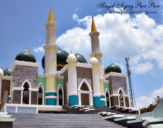 ampak depan Masjid Agung A.G KH. Abdul Rahman – Ambo Dalle, Kota Pare-Pare