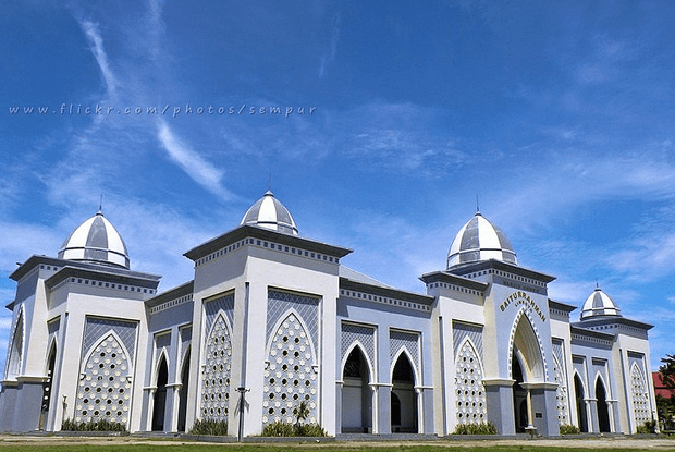 Masjid Agung Baiturrahman Limboto Gorontalo