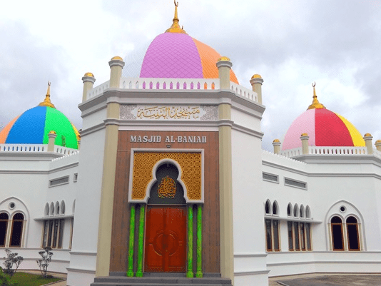 Masjid Kubah Pelangi Al-Baniah Ujan Mas