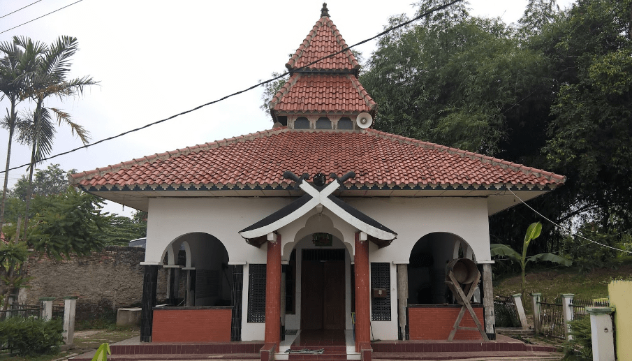 arsitektur Masjid Perahu – Babakan Cibarusah