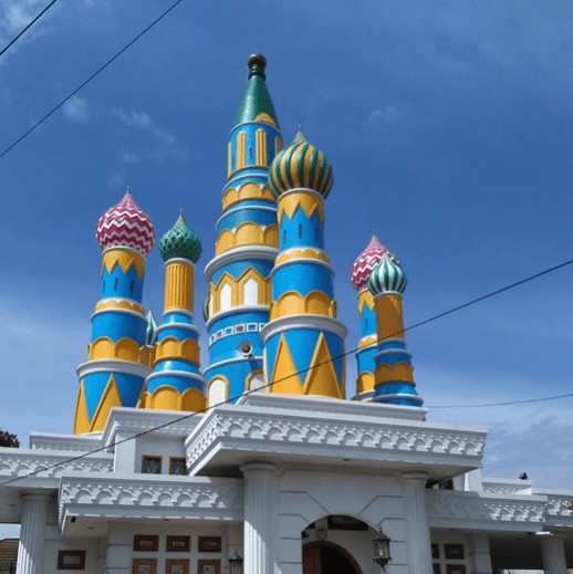 arsitektur kubah Masjid ‘Kubah Pelangi’ An-Nurumi Candisari