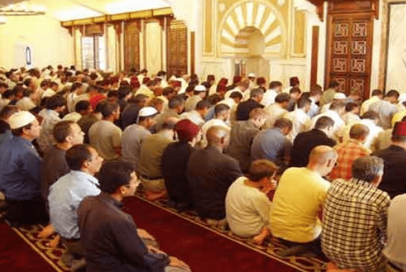 interior Masjid Agung Madrid – Simbol Kebangkitan Islam di Spanyol