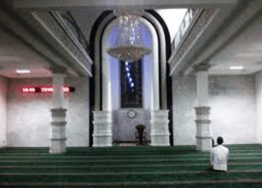 interior Masjid Agung Nurussa’adah – Tanjung Raja