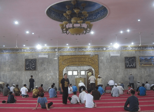 interior Masjid Assa’adah Polda Sumsel