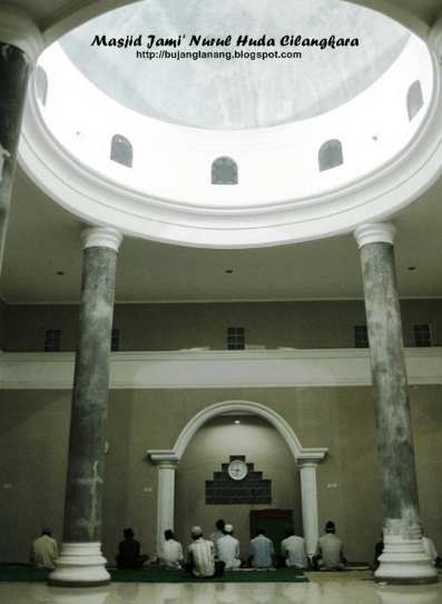 interior Masjid Jami’ Nurul Huda – Cilangkara