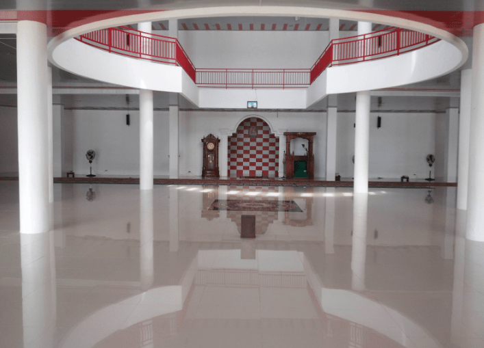 interior Masjid Raya Sigi Lamo Jailolo