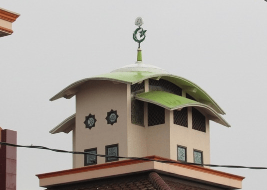 menara Masjid Al-Hidayah Pancawati Klari