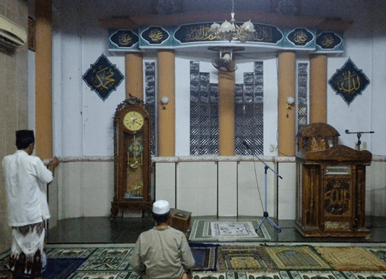 mimbar Masjdi Al-Barkah Pulokelapa