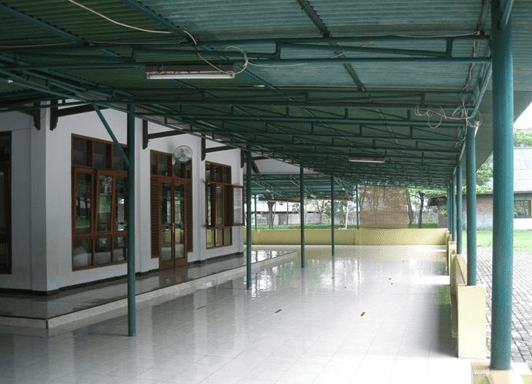 teras Masjid Al-Jihad Cikarang Baru