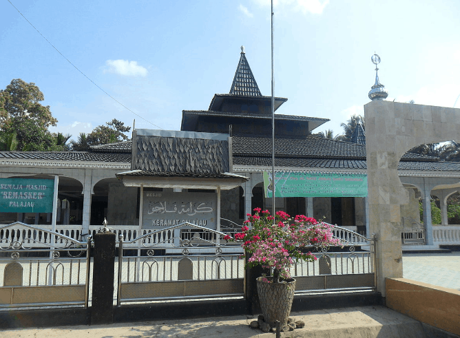 Masjid Keramat Pelajau