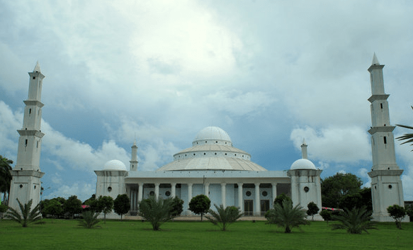Masjid Raya Akbar At-Taqwa