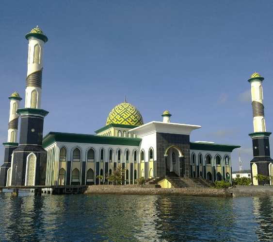 Masjid Raya Al-Munawwaroh, Ternate, Maluku Utara