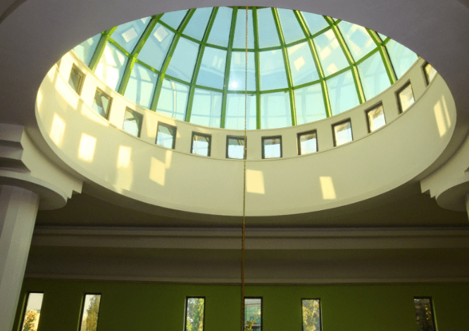 interior Masjid Baitul Awwal – Tirana, Albania