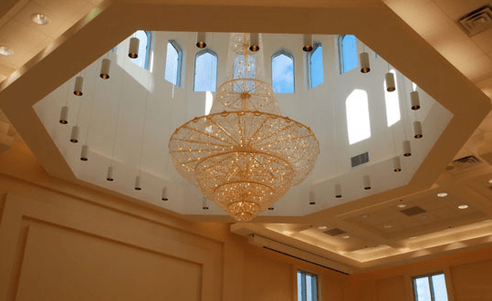 interior Masjid Baitunnur – Calgary, Alberta, Canada