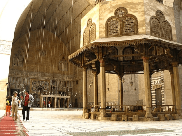 interior Masjid & Madrasah Sultan Hasan