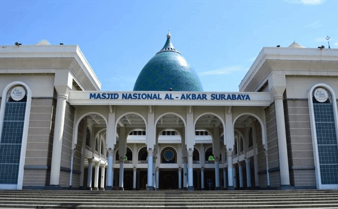 Masjid Al Akbar Surabaya