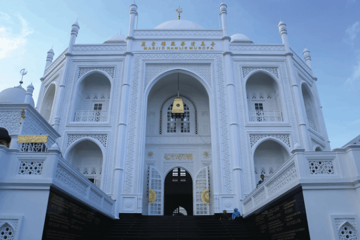 Masjid Ramlie Musofa Di Jakarta