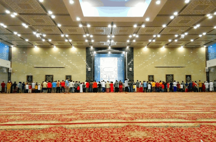 interior masjid namira