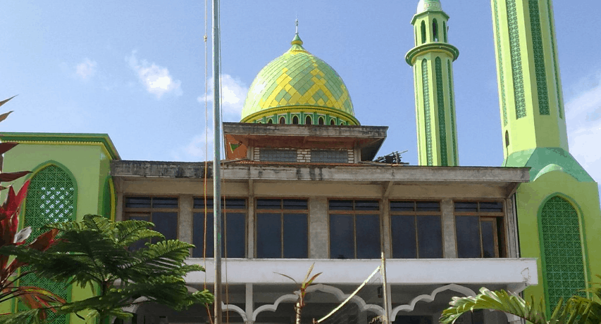 kubah masjid jatim 1