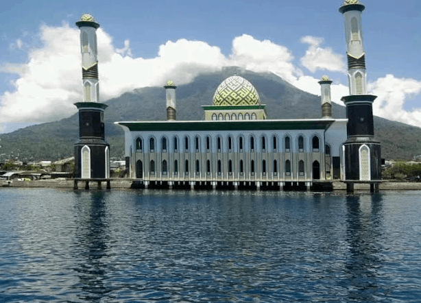 kubah masjid maluku utara