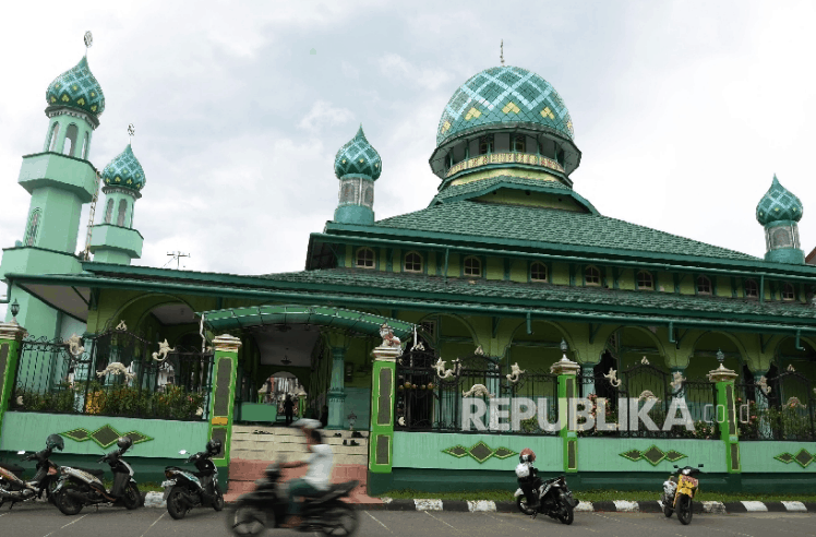 kubah masjid maluku